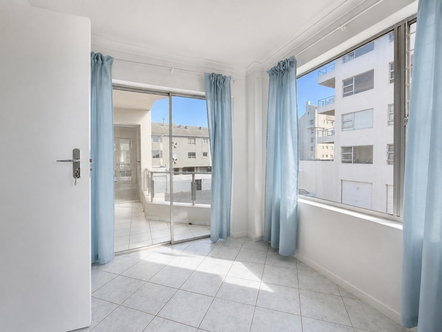 2 Bedroom Property for Sale in Beachfront Western Cape